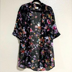 TownCat size small kimono black and floral
